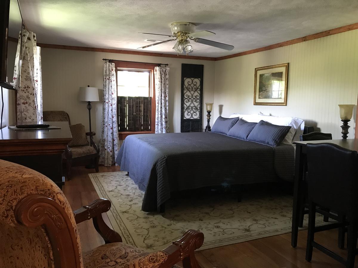Hocking Hills Inn Logan Εξωτερικό φωτογραφία