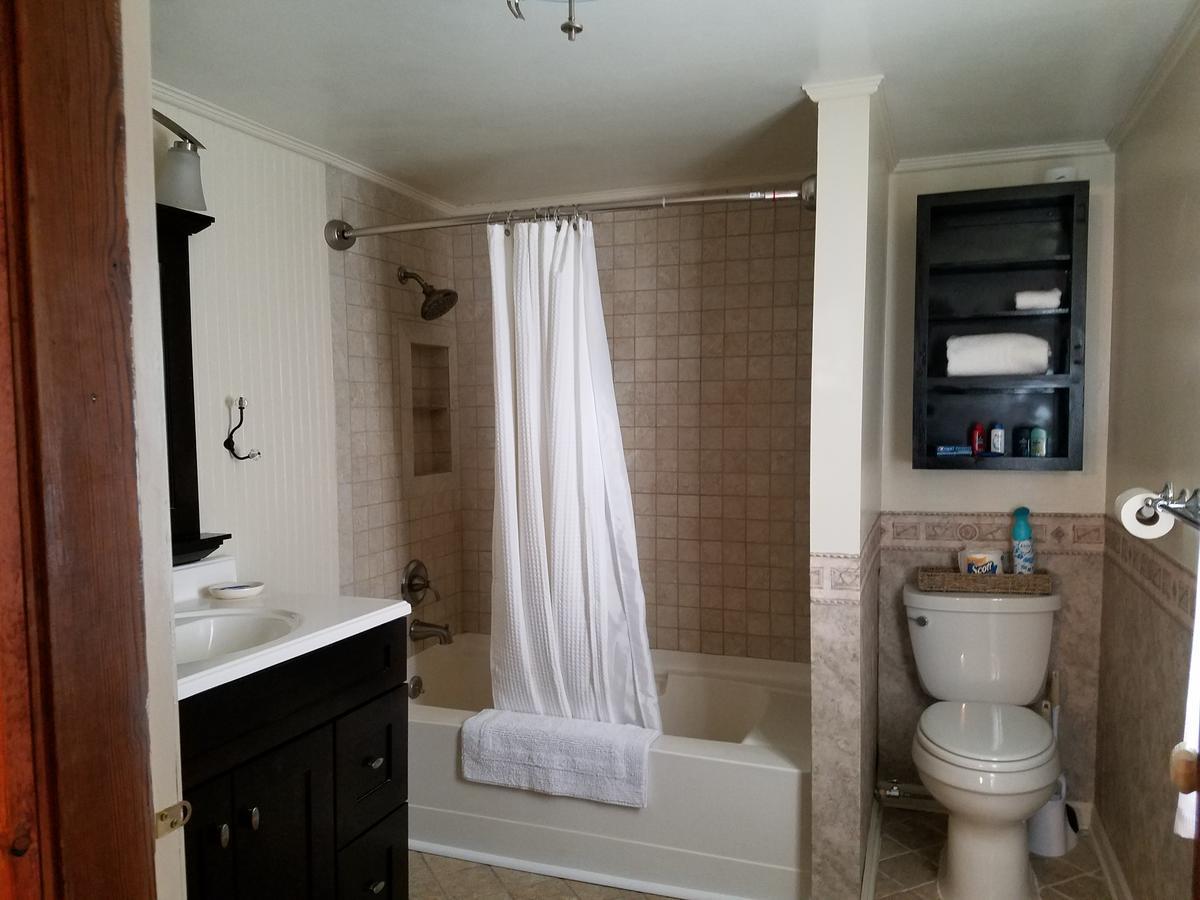 Hocking Hills Inn Logan Εξωτερικό φωτογραφία