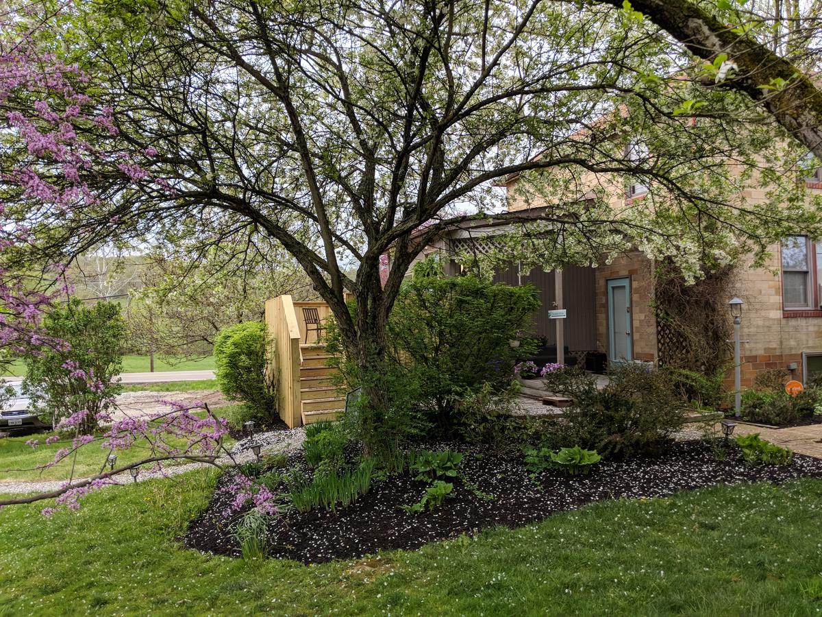 Hocking Hills Inn Logan Εξωτερικό φωτογραφία