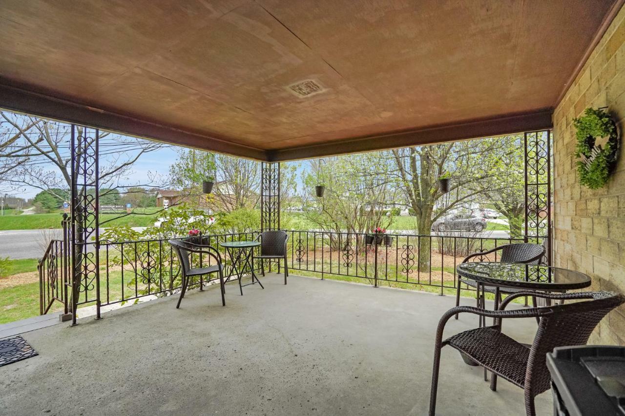 Hocking Hills Inn Logan Εξωτερικό φωτογραφία